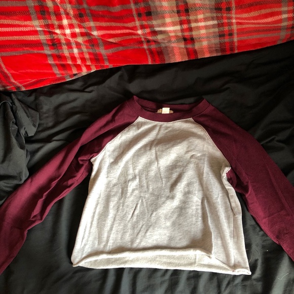 Long sleeve Cropped T-shirt Sweater - Picture 2 of 2